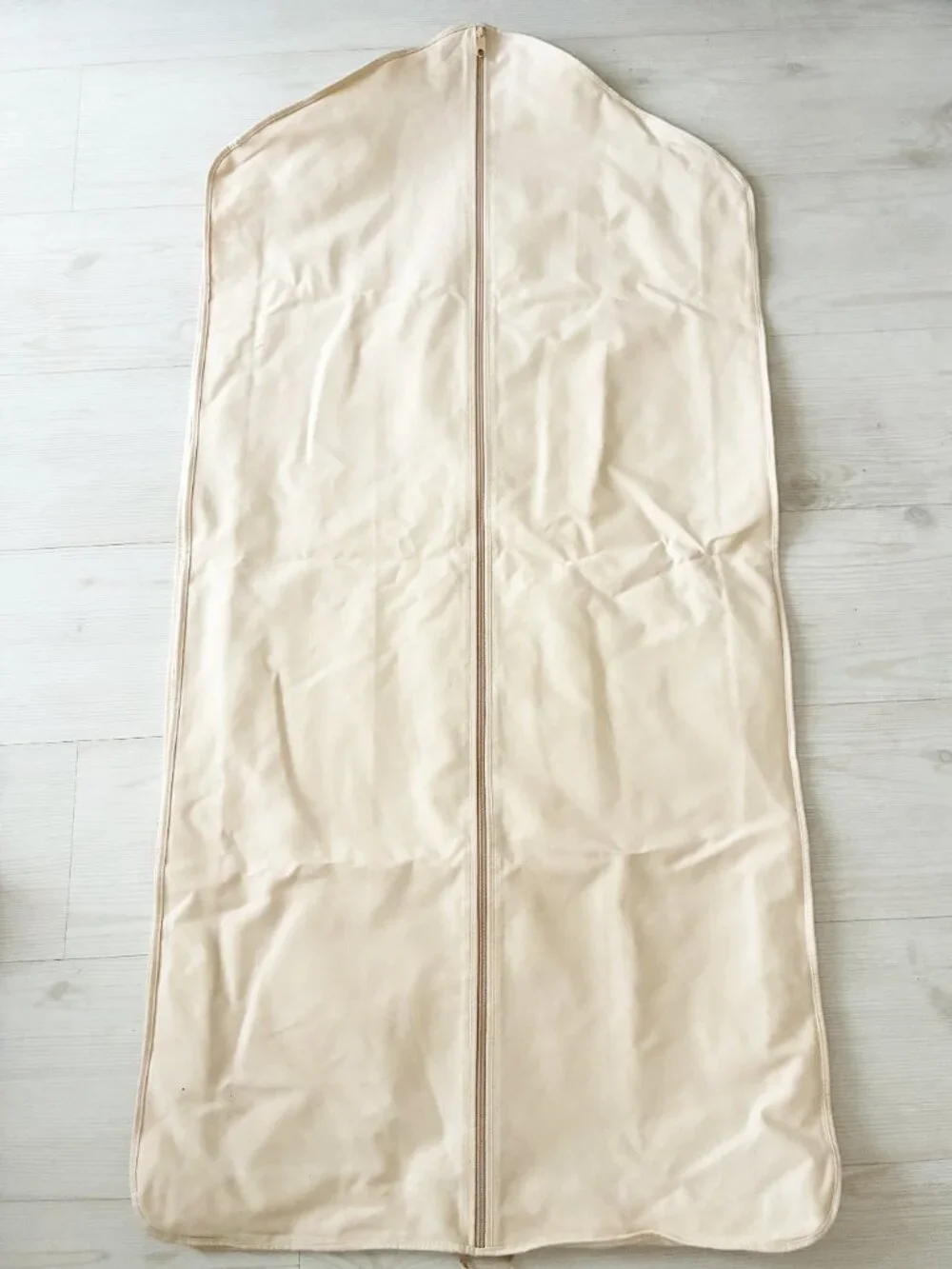 Authentic Louis Vuitton Cream Gusseted Garment Bag Cover 47.5”x23” Very Clean